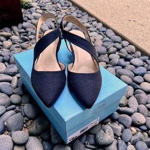 Life Stride Black Microfiber Asymmetrical Pumps - new in box